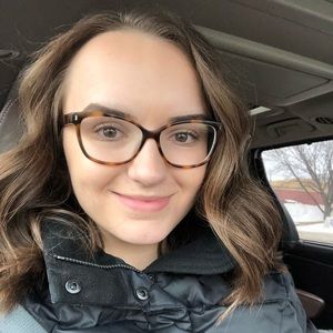 Meet your Posher, Carlee